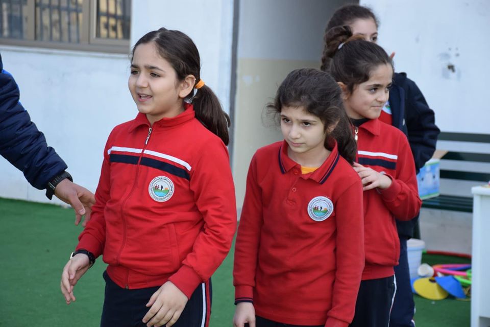 چالاکی وەرزشی کۆمەڵگەکەمان لەگەڵ ( دامەزراوەی ژیاری پەروەردەیی ) چالاکیەکە بە سەرکەوتنی قوتابیانی کۆمەڵگەکەمان کۆتایی ھات سوپاس بۆ مامۆستا بەرێزەکان و قوتابیە خۆشەویستەکانمان . ھەر سەرکەوتوو بن