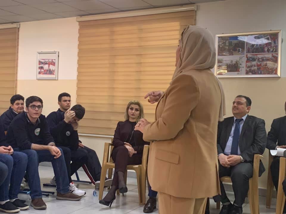 (The responsibilities of future generations in building society on basis of internal peace and civil development)